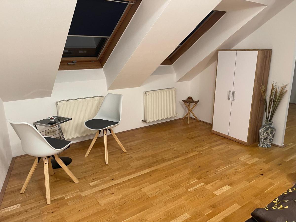 Ruhiges Dachgeschoß Cityapartment Im Zentrum Wiens Apartment Wien